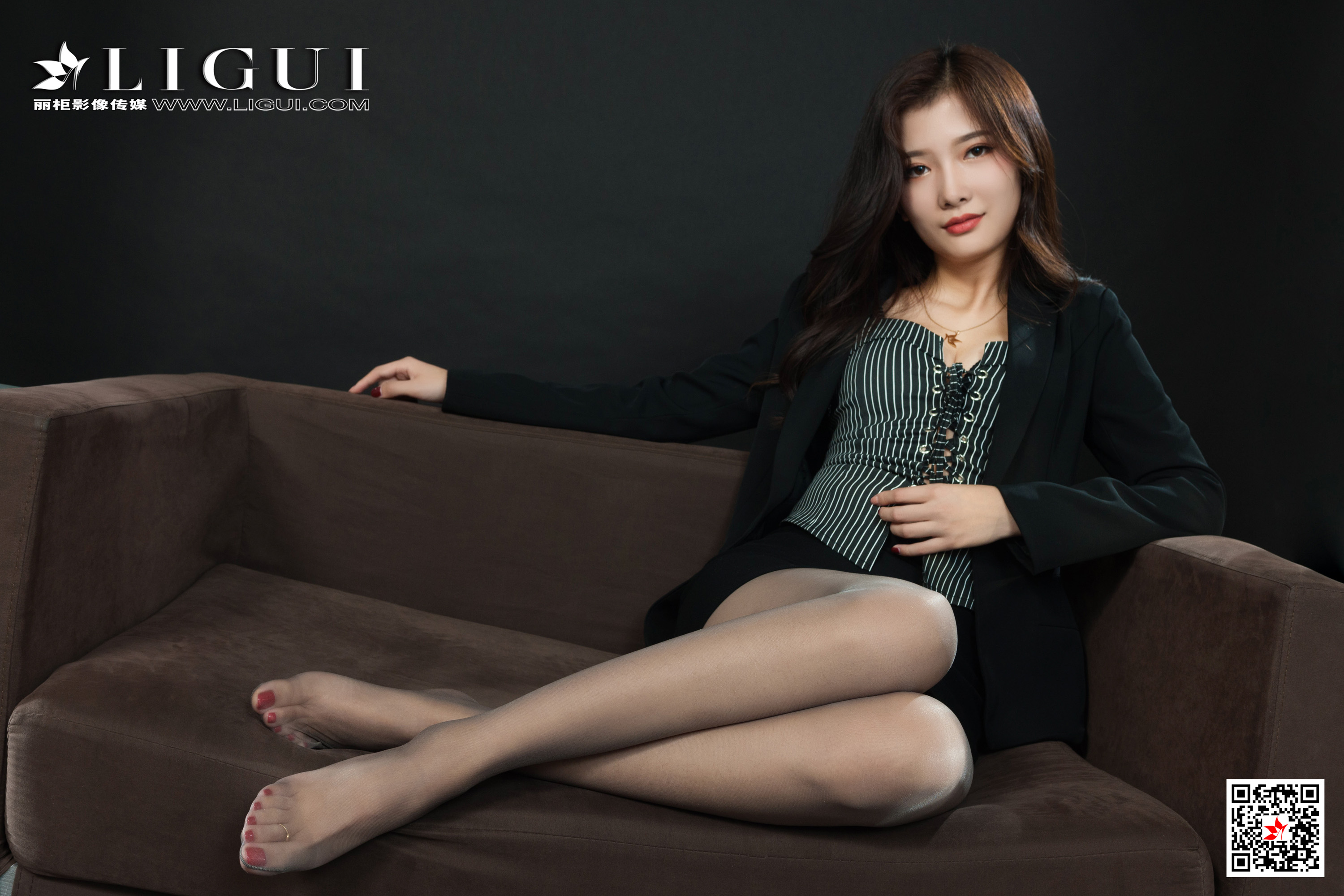 Ligui丽柜  2021.01.25 《职场新秀》可心